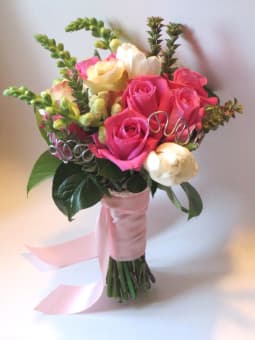 Букет невесты из роз и тюльпанов