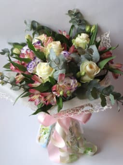 Букет цветов на свадьбу "Поздравляем молодых"