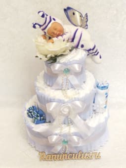 Памперсный торт для новорожденного