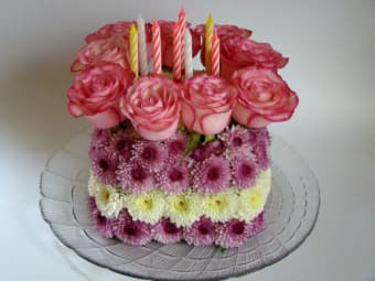 Торт из цветов "Кремовый десерт"